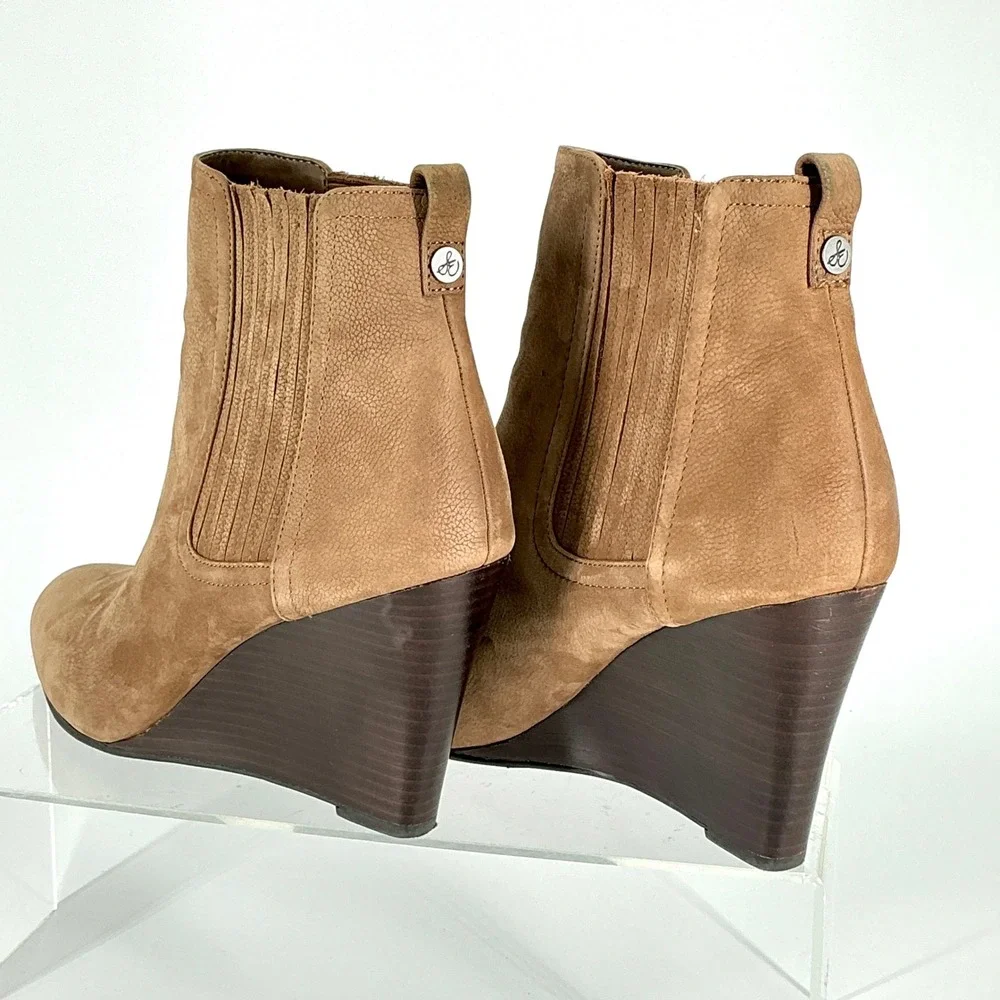 Sam Edelman Size 9.5 Tan Suede Wedge Ankle Boots Almond Toe Elastic Gore Gillian